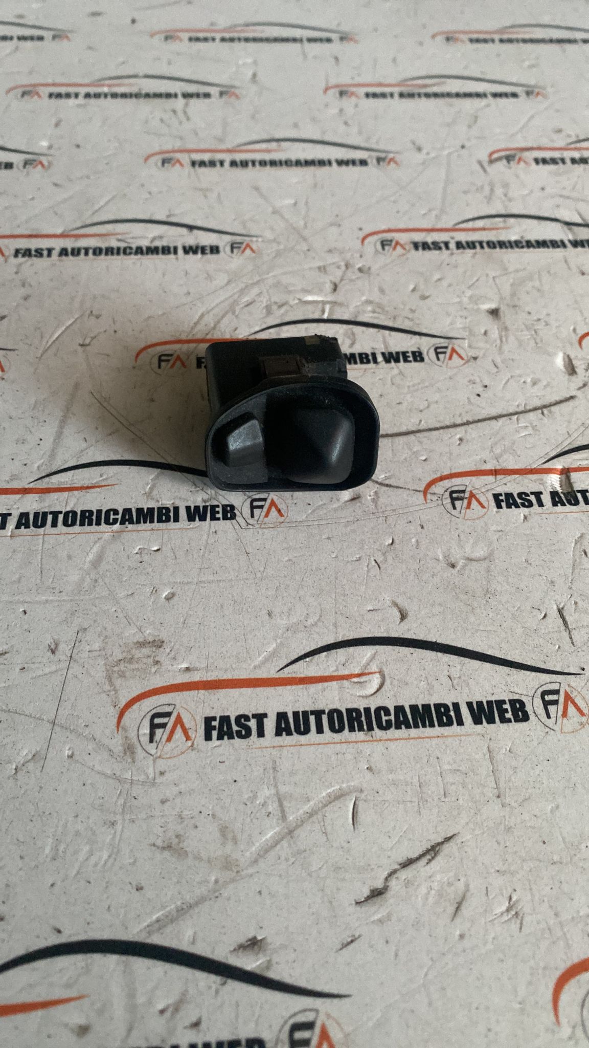 Comando specchietti retrovisori BMW serie 5 E34 03830700 2 WhatsApp Image 2024-01-18 at 16.45.51