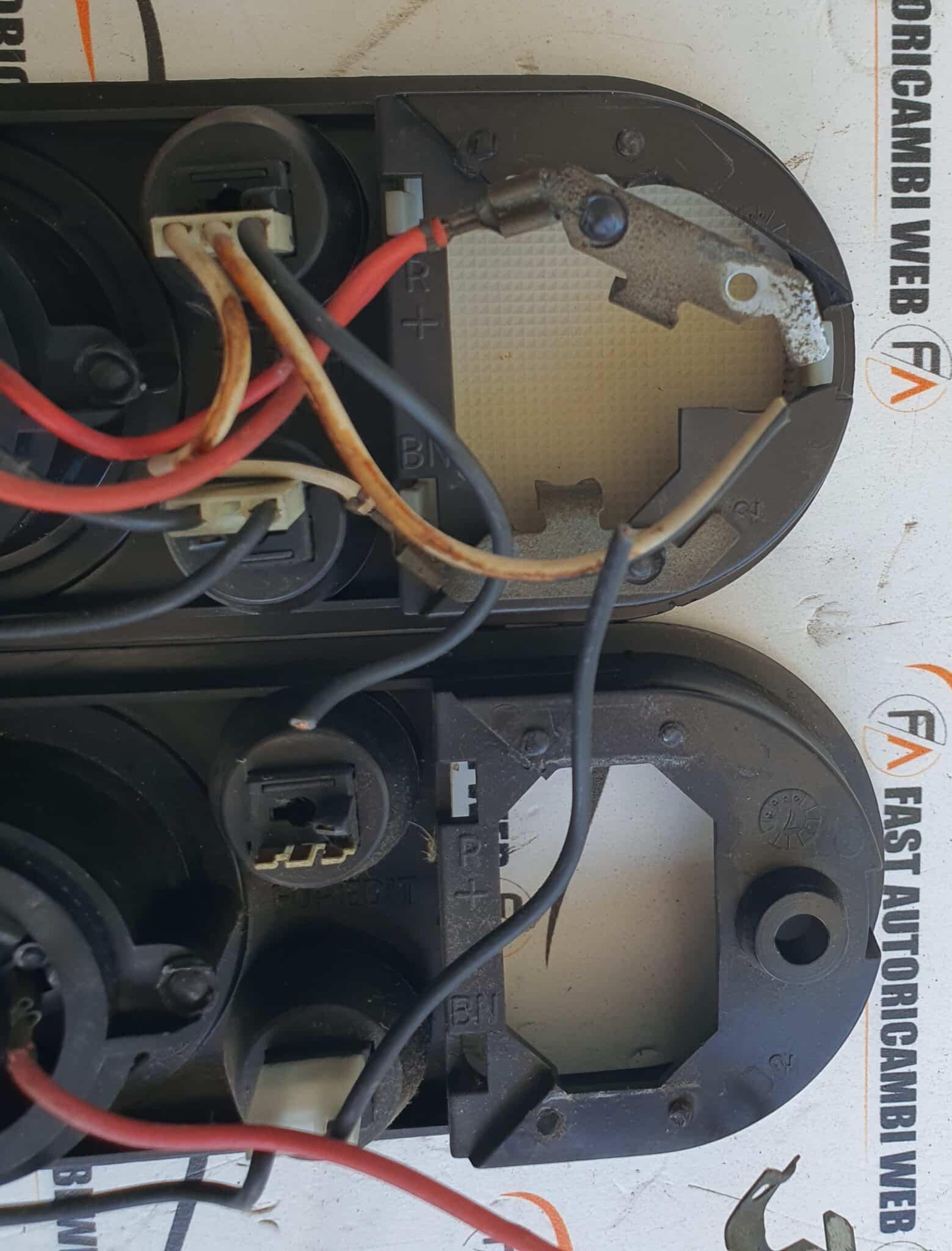 Plafoniera luce abitacolo Lancia Thema 8.32 prima serie 2 20240523_170303