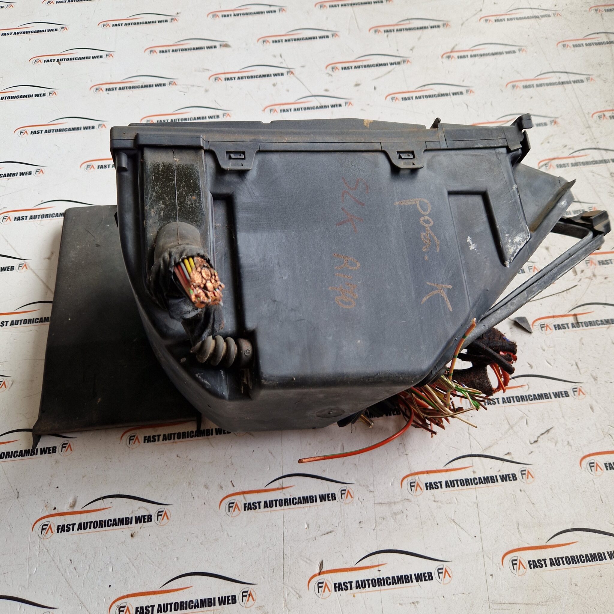 Scatola porta fusibili originale Mercedes Benz SLK r170 4 20240531_101219