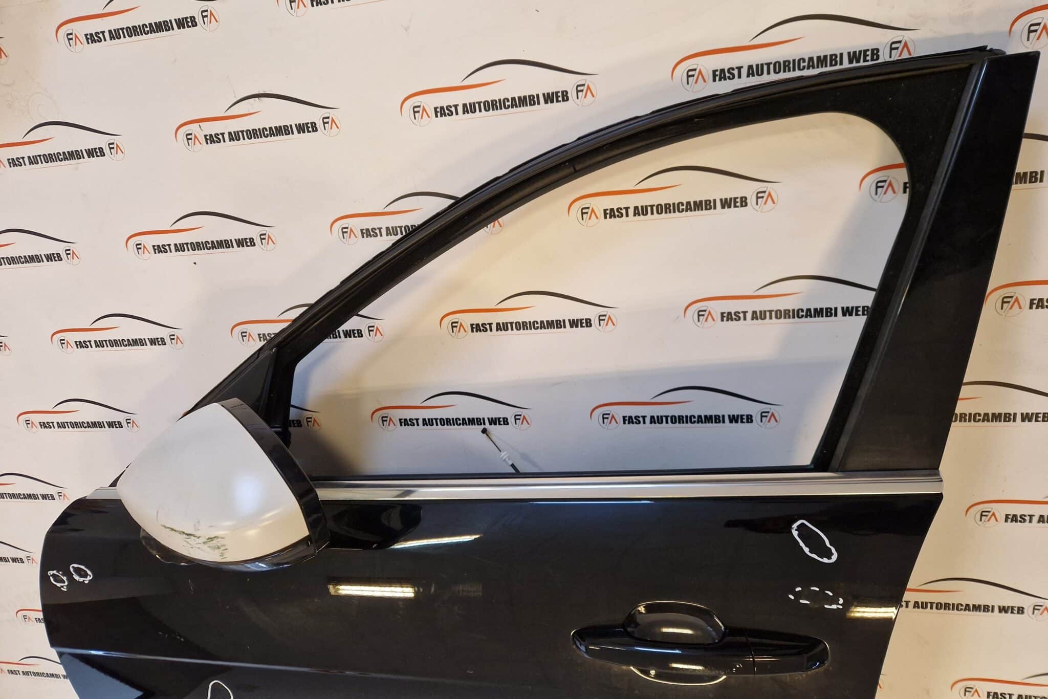 Porta Portiera anteriore sinistra originale Jaguar f-pace 7 20241205_121738