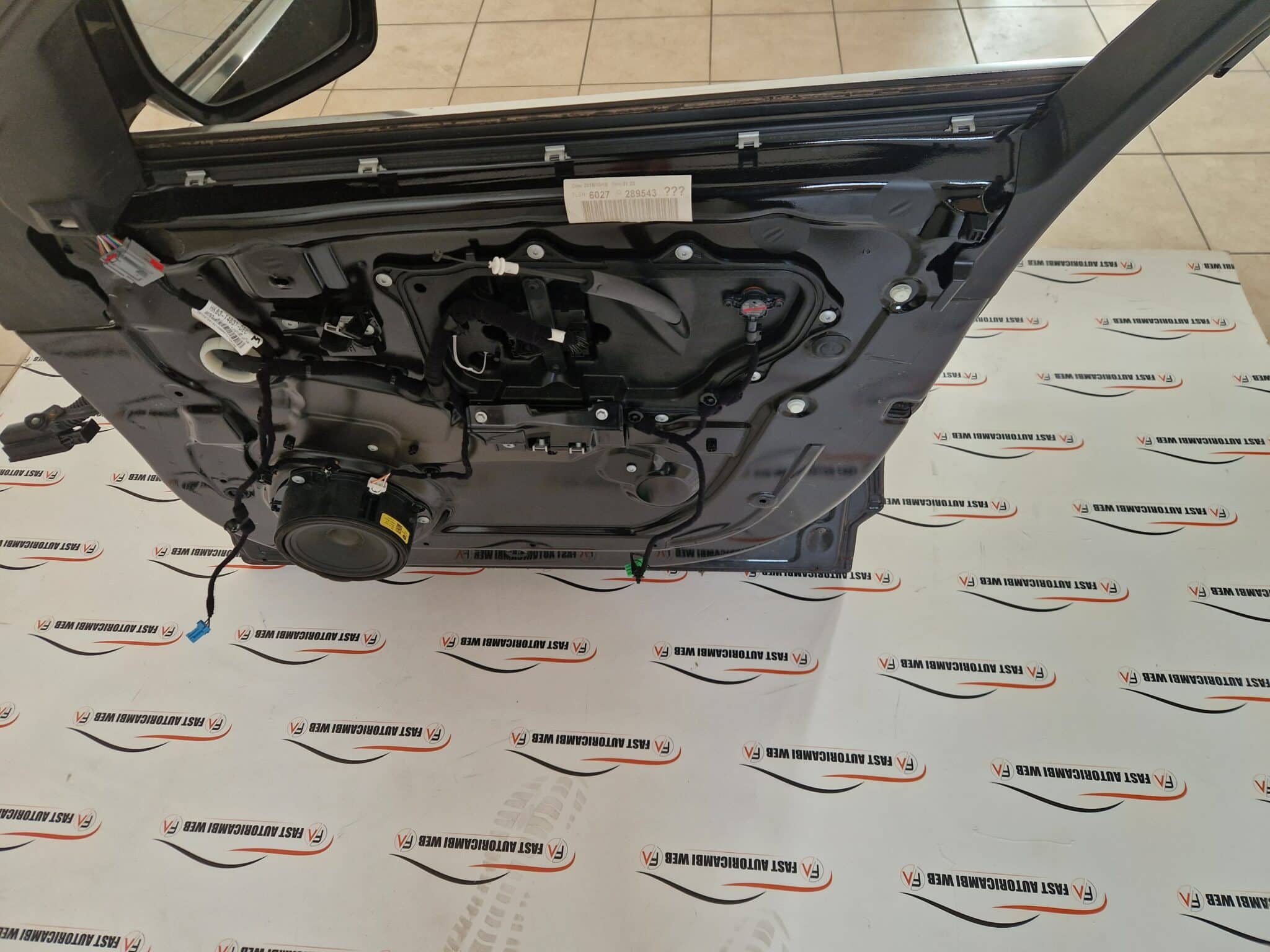 Portiera anteriore destra originale Jaguar f-pace anno 2018 6 20241206_111401