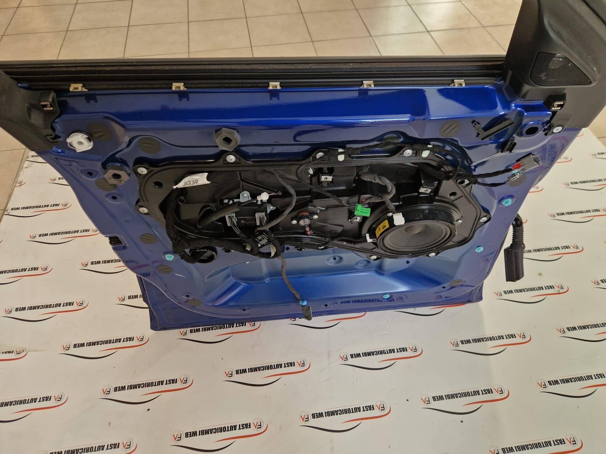 Porta sportello anteriore sinistra Jaguar E-pace 2017 3 20241218_121009