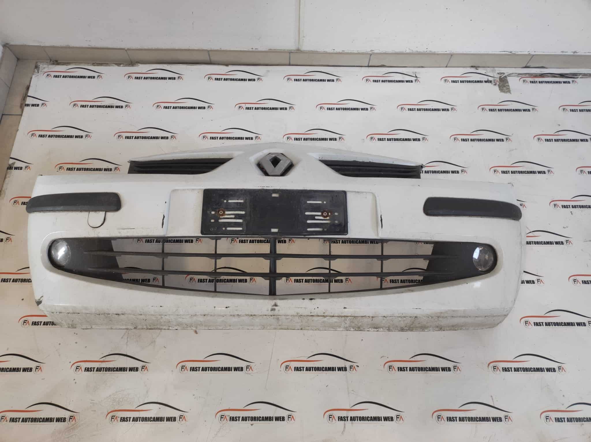 Paraurti anteriore Renault Modus 5 WhatsApp Image 2025-01-15 at 10.30.42 (1)