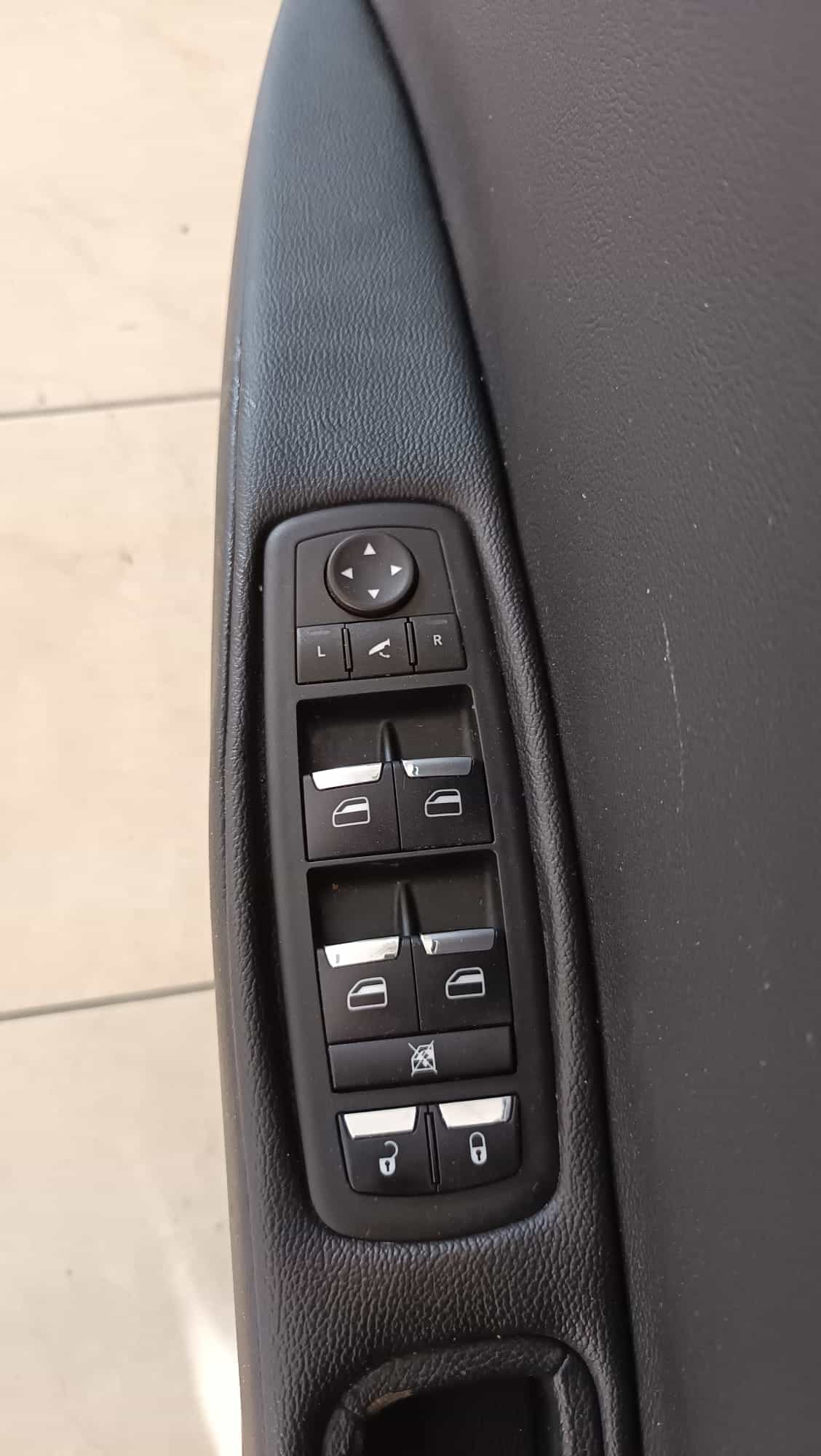 Kit completo pannelli Maserati Ghibli anno 2014 4 WhatsApp Image 2025-02-05 at 11.10.01