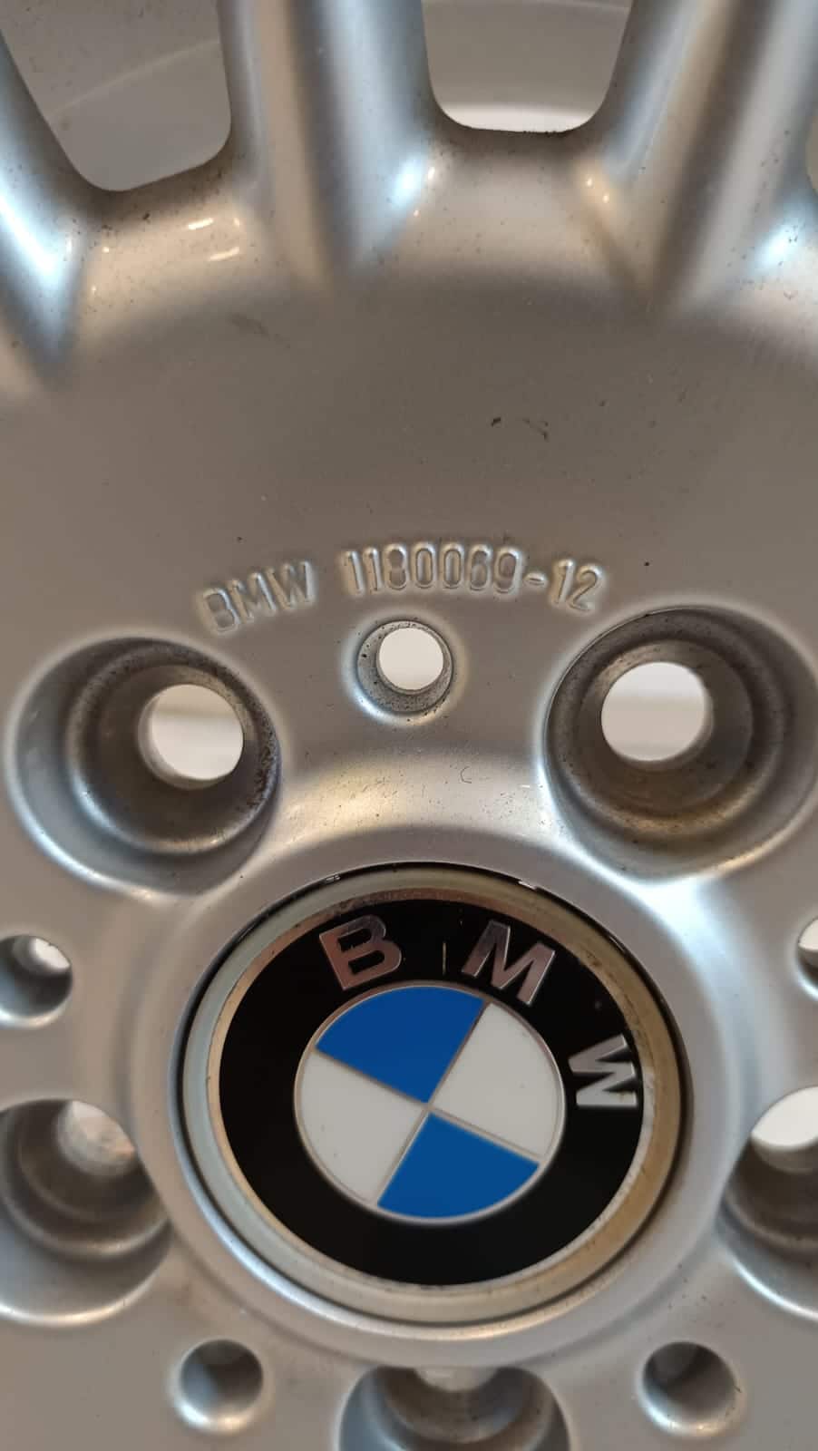 Cerchio in lega da 15" BMW serie 3 berlina (E46) anno 1998-2005 4 WhatsApp Image 2025-02-19 at 12.18.59