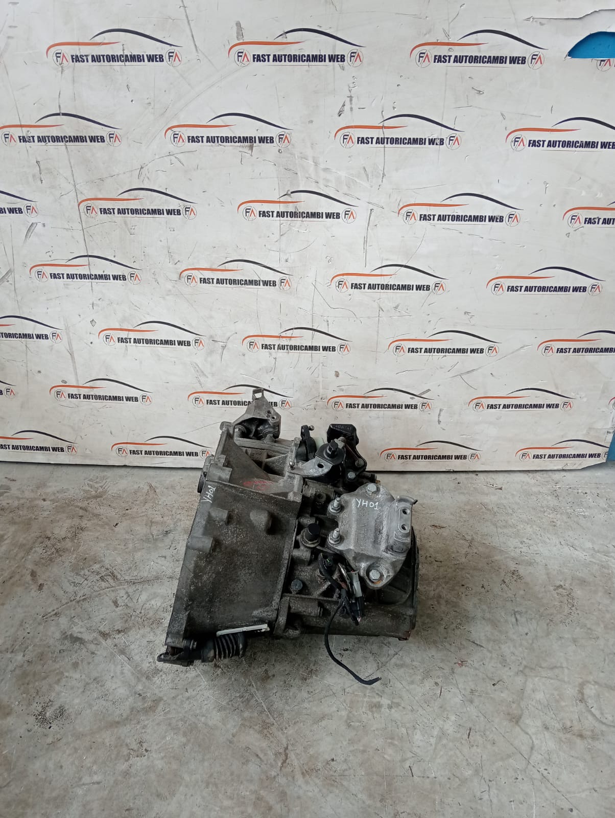 Cambio manuale Peugeot 308 1.6 HDI 2018 9805625610 PREZZO SU RICHIESTA 1 Immagine WhatsApp 2025-04-12 ore 14.47.08_e7aeb745