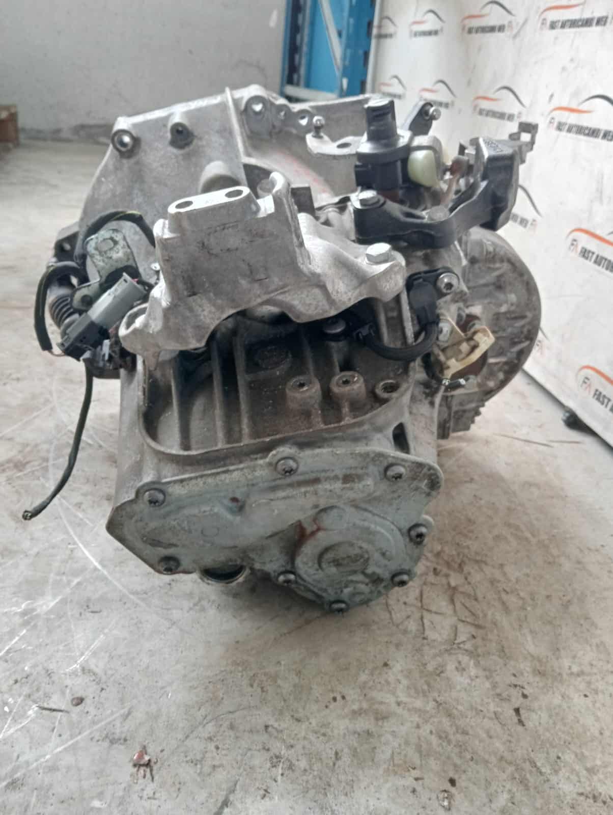 Cambio manuale Peugeot 308 1.6 HDI 2018 9805625610 PREZZO SU RICHIESTA 4 Immagine WhatsApp 2025-04-12 ore 14.47.09_a913c76c