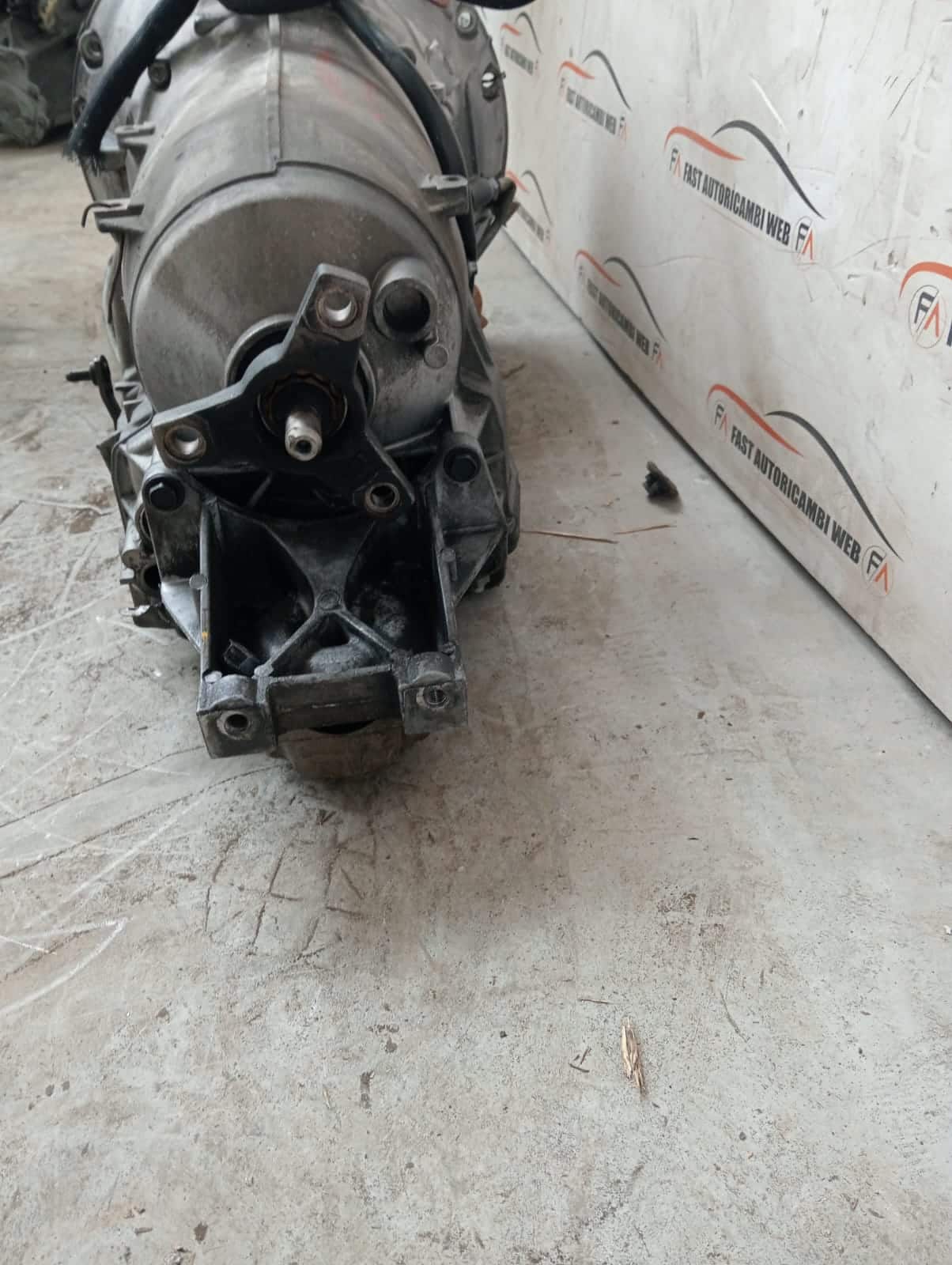 Scatola del cambio automatico Mercedes-Benz E W211 R2202711901 PREZZO SU RICHIESTA 4 Immagine WhatsApp 2025-04-12 ore 14.48.16_58b62310
