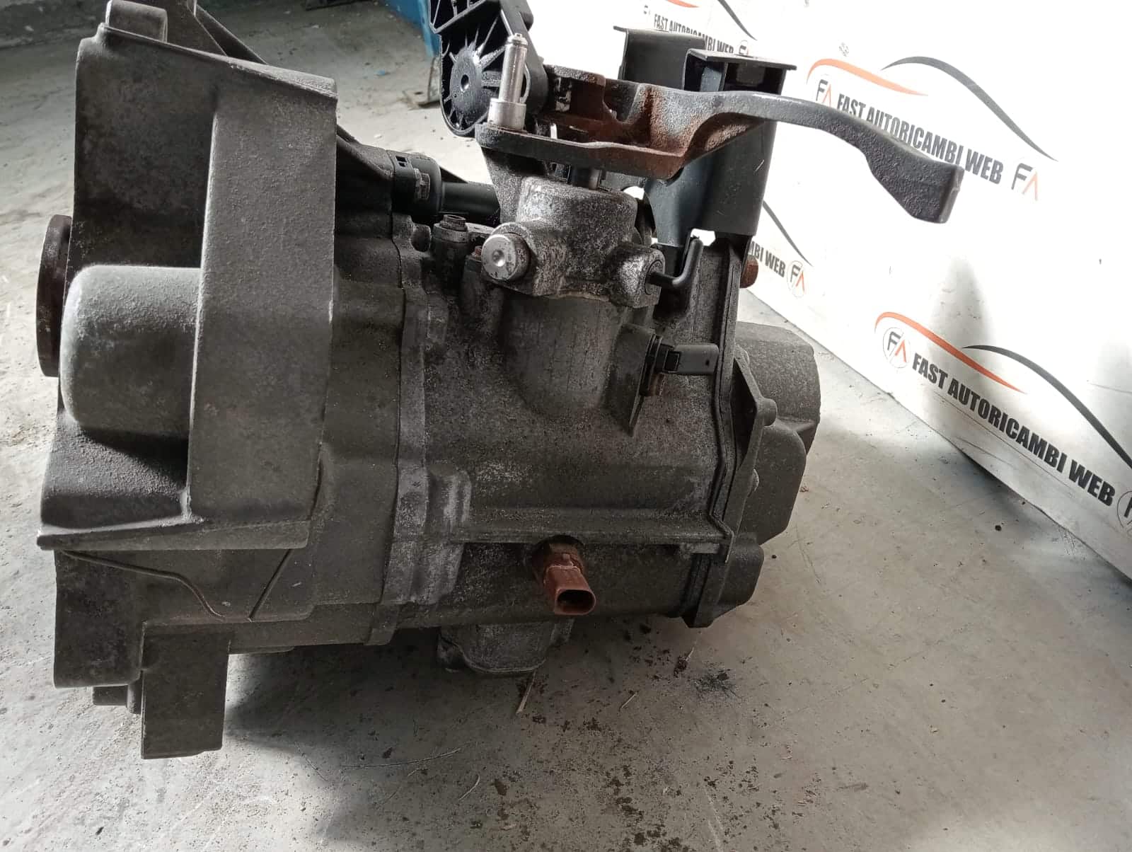 CAMBIO MANUALE 5 MARCE VOLKSWAGEN POLO 6R 1.2 TSI CGP 02T301103 2013. Prezzo su richiesta 5 Immagine WhatsApp 2025-04-12 ore 16.24.22_fc14c2dc