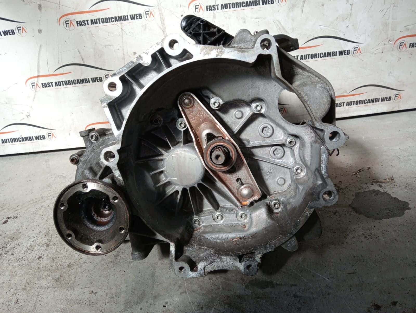 CAMBIO MANUALE 5 MARCE VOLKSWAGEN POLO 6R 1.2 TSI CGP 02T301103 2013. Prezzo su richiesta 7 Immagine WhatsApp 2025-04-12 ore 16.24.23_ce45e8c0