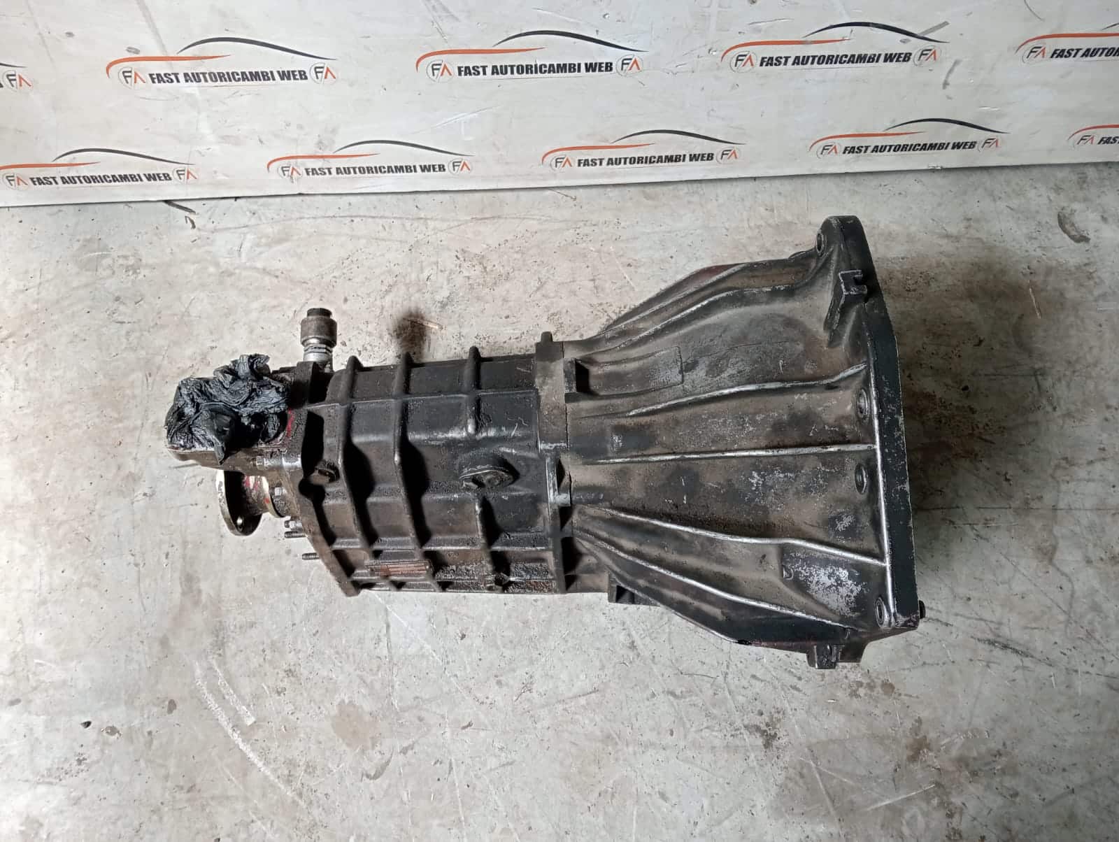 CAMBIO manuale 5 marce IVECO DAILY 35.10 2.5 TD ANNO 1989 9128022 1505 8585109 PREZZO SU RICHIESTA 5 Immagine WhatsApp 2025-04-18 ore 11.55.38_b958e507