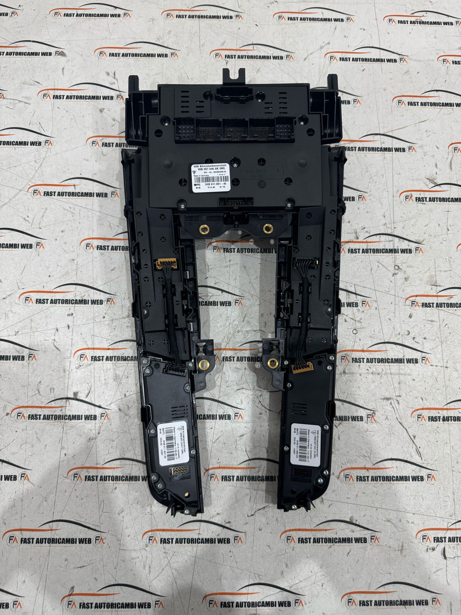 Console controllo comando clima Porsche Macan 2017 95B907040AK 8 WhatsApp Image 2025-04-19 at 11.33.50 (1)