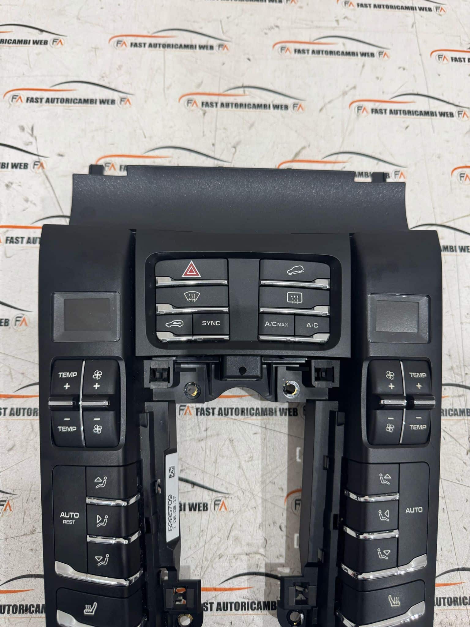 Console controllo comando clima Porsche Macan 2017 95B907040AK 2 WhatsApp Image 2025-04-19 at 11.33.51 (2)