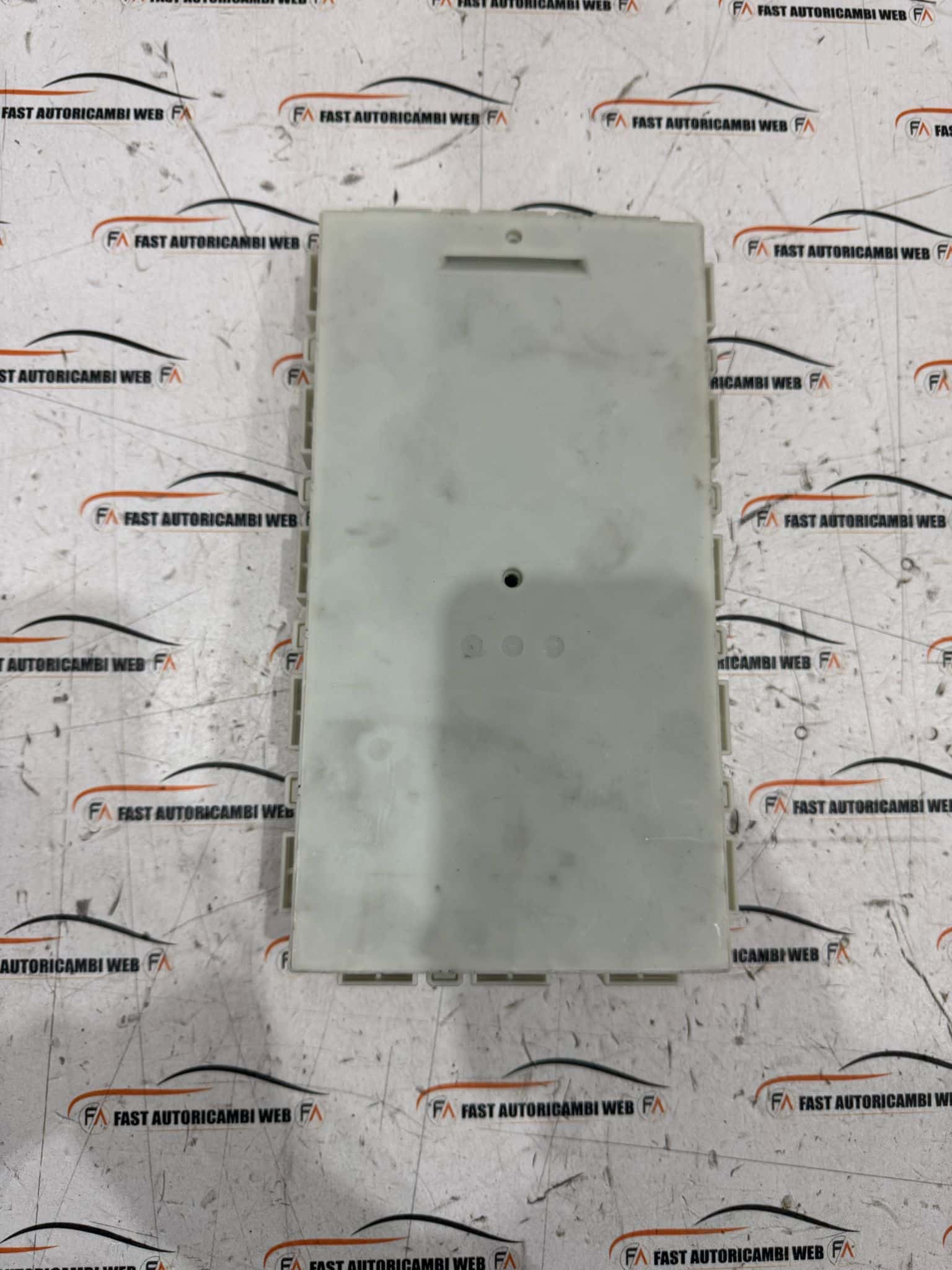 Centralina body control unit BMW X5 F15 BDC-LR01 V34 2 WhatsApp Image 2025-04-19 at 11.34.01 (2)