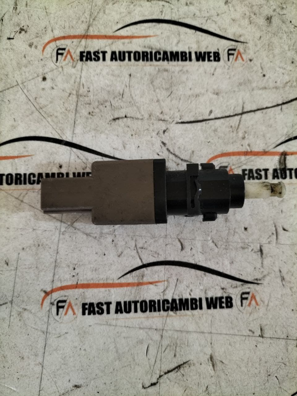 Interruttore sensore luce pedale freno Alfa Romeo Brera Spider 939 1029846840511 2 2