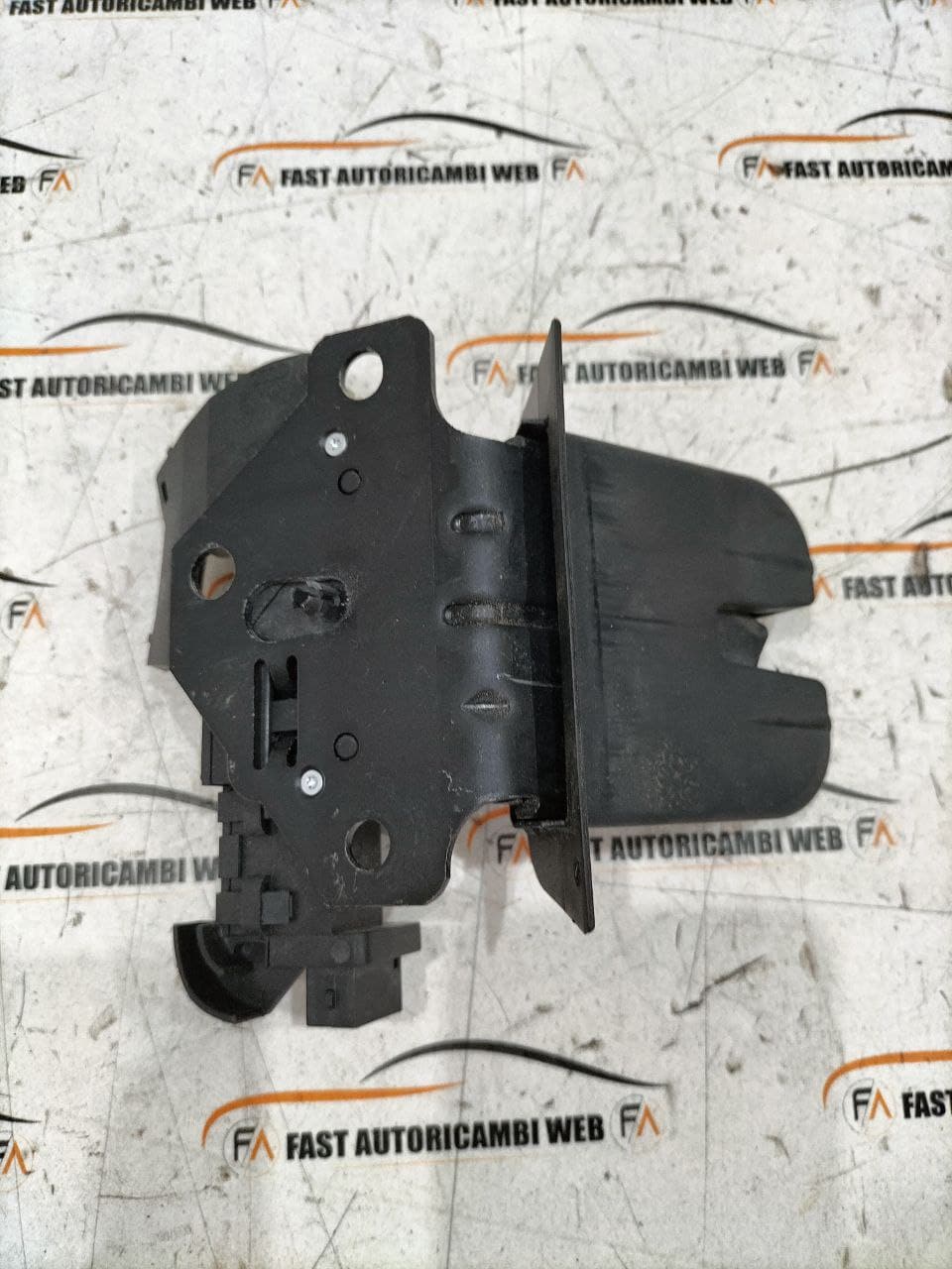 Chiusura serratura portellone posteriore bagagliaio Audi TT 8J 8P4827505C 3 3