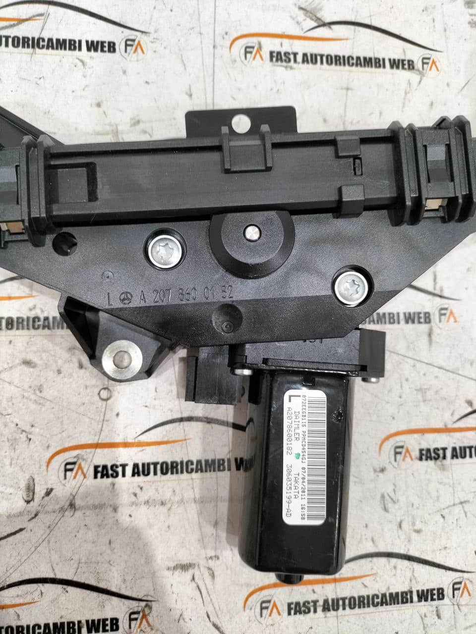 Coppia pretensionatori cintura di sicurezza Mercedes classe E W212 A2078600182 A2078601282 3 3