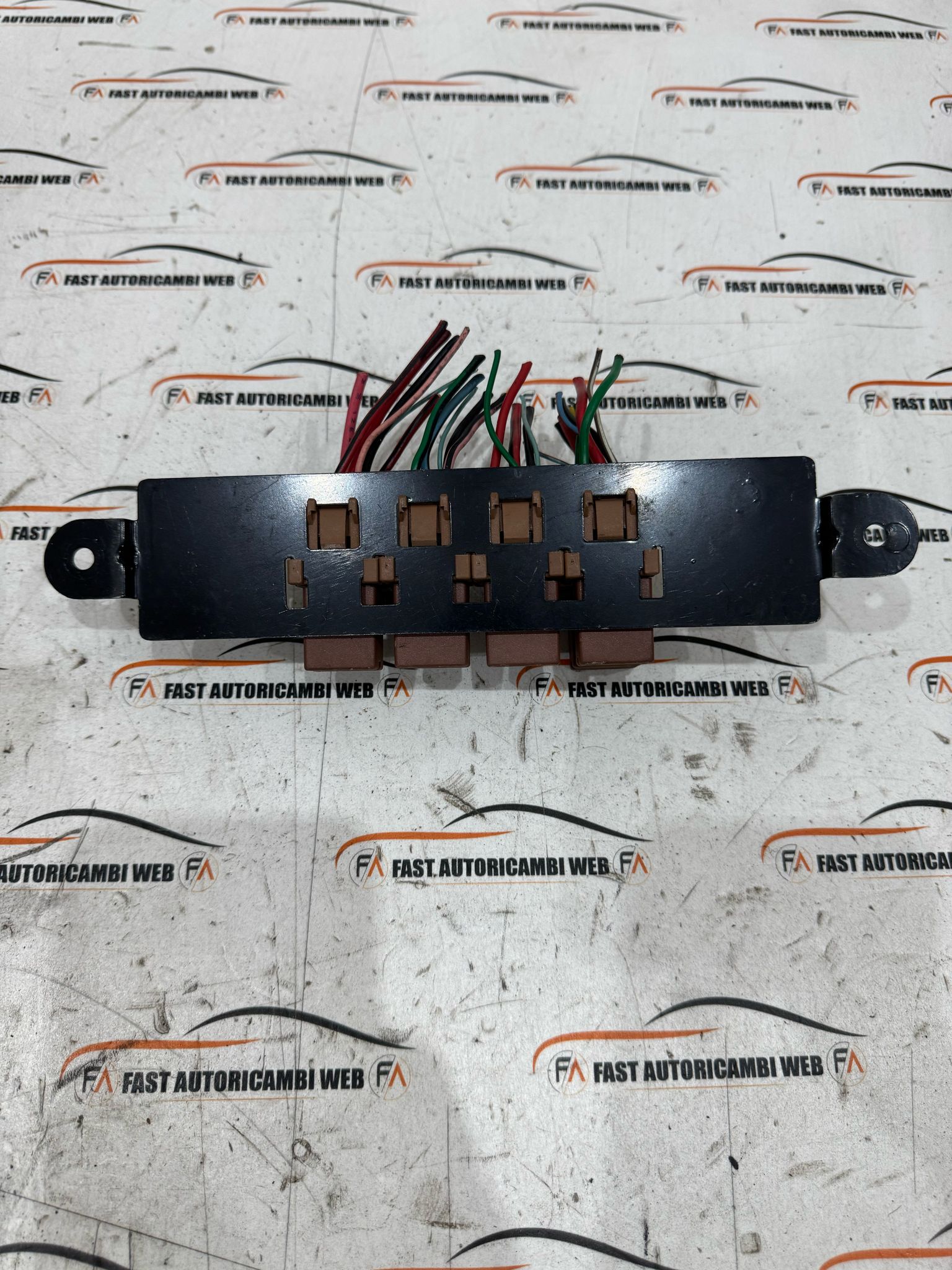 centralina/modulo fusibili per Alfa Romeo GTV 916 con relè. PREZZO SU RICHIESTA. 4 IMG-20250516-WA0030