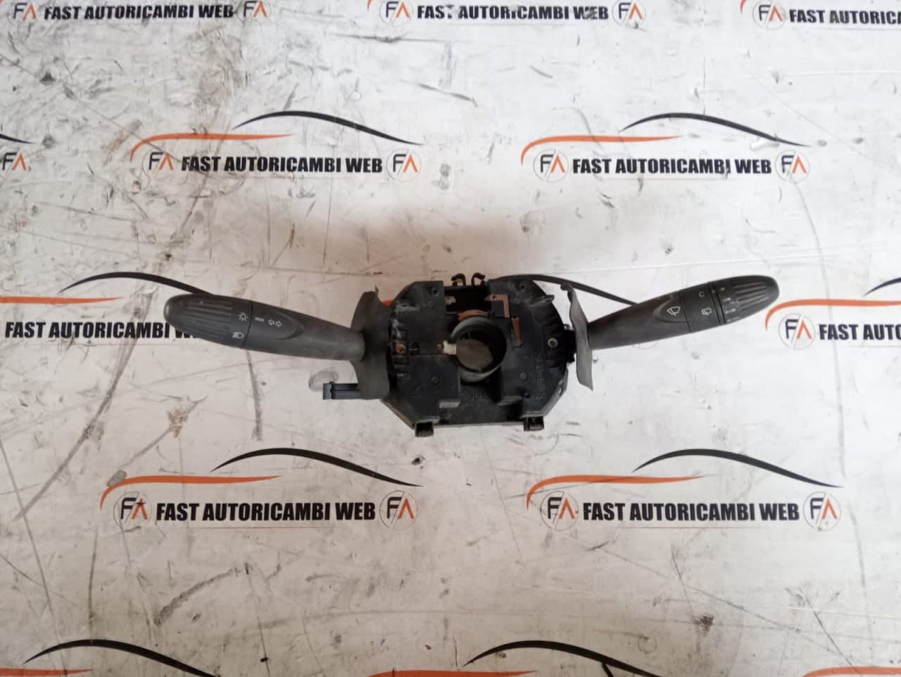 Devioluci Fiat Punto 10400563480 1 1