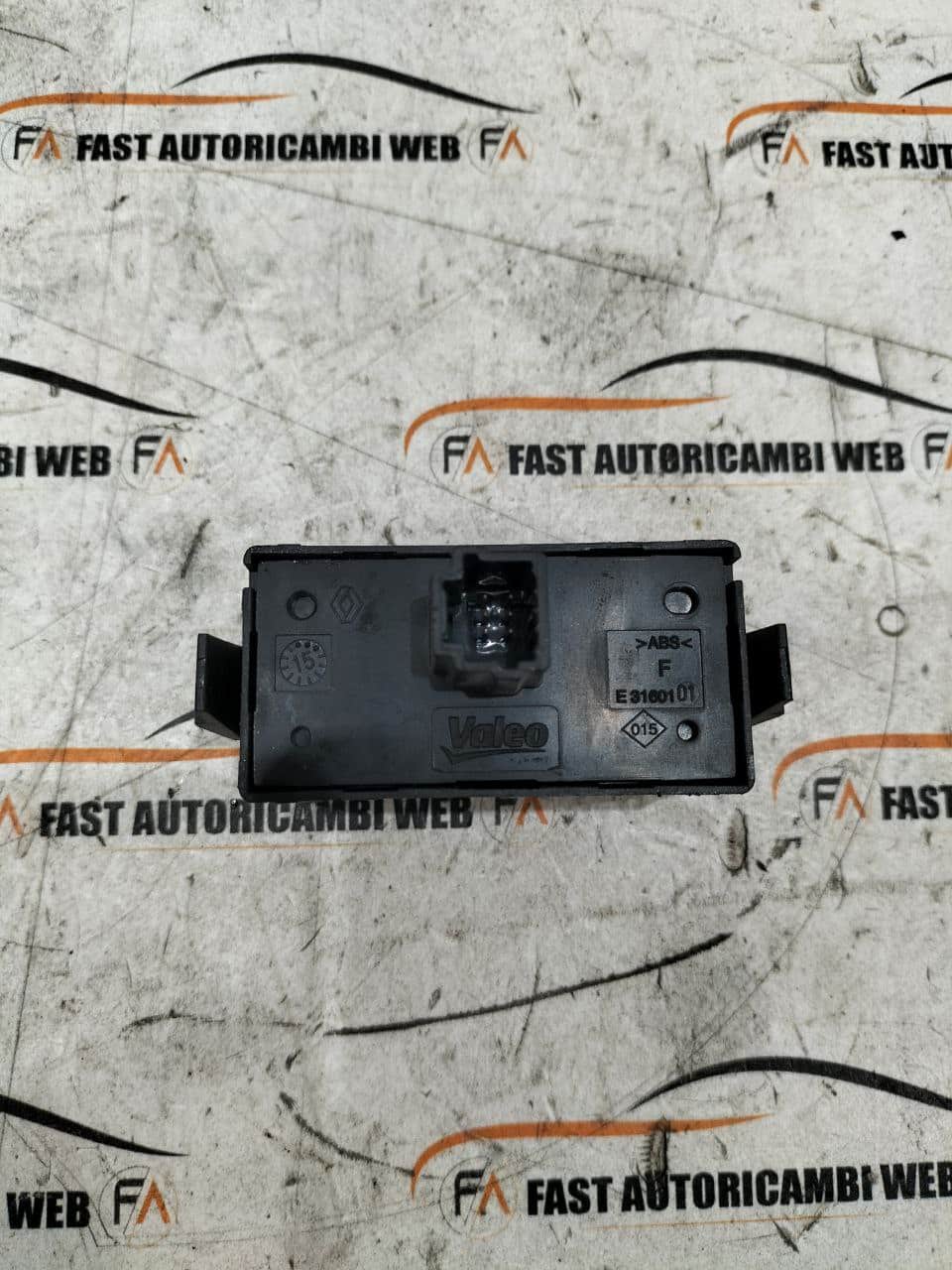 Interruttore quattro frecce e chiusura Fiat Talento E3160101 2 2
