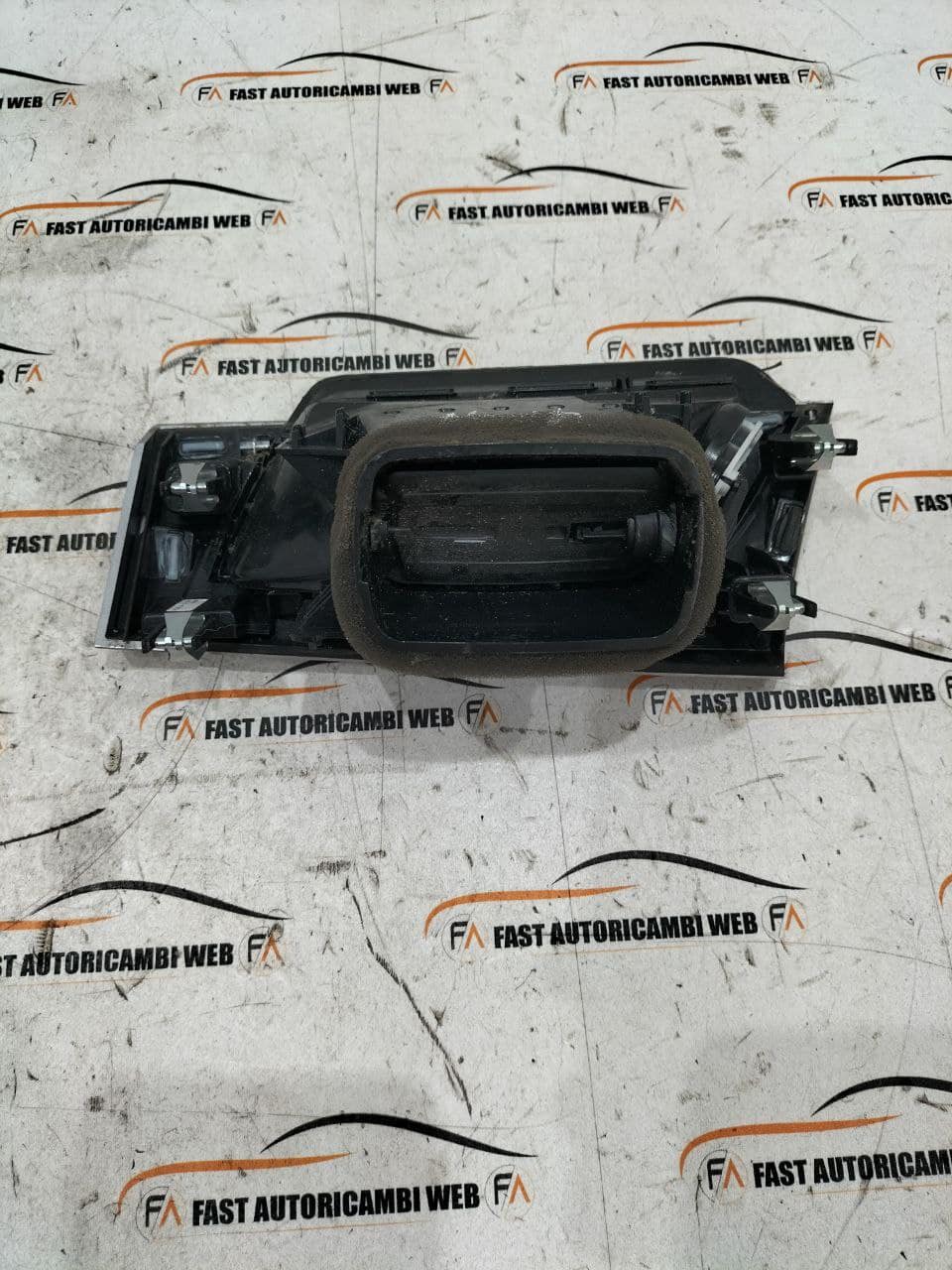 Bocchetta aria cruscotto sinistra BMW X1 F 48 178529-11 2 2