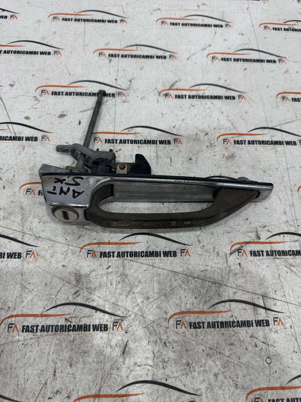 Maniglia esterna anteriore sx Mercedes W123 2 2