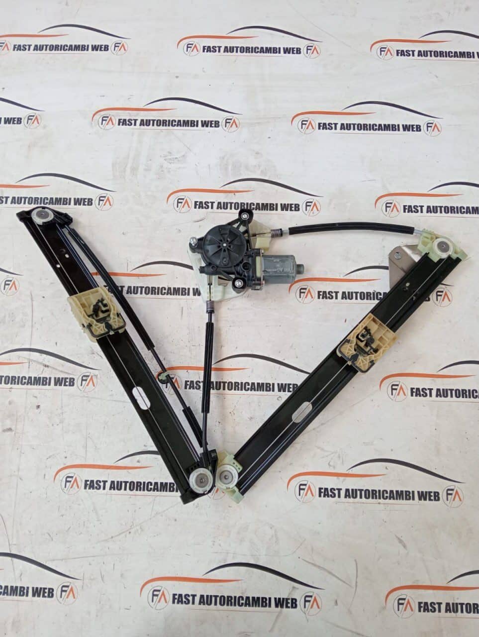 Alzavetro anteriore sinistro sx Audi A1 202182G837461A 2 2