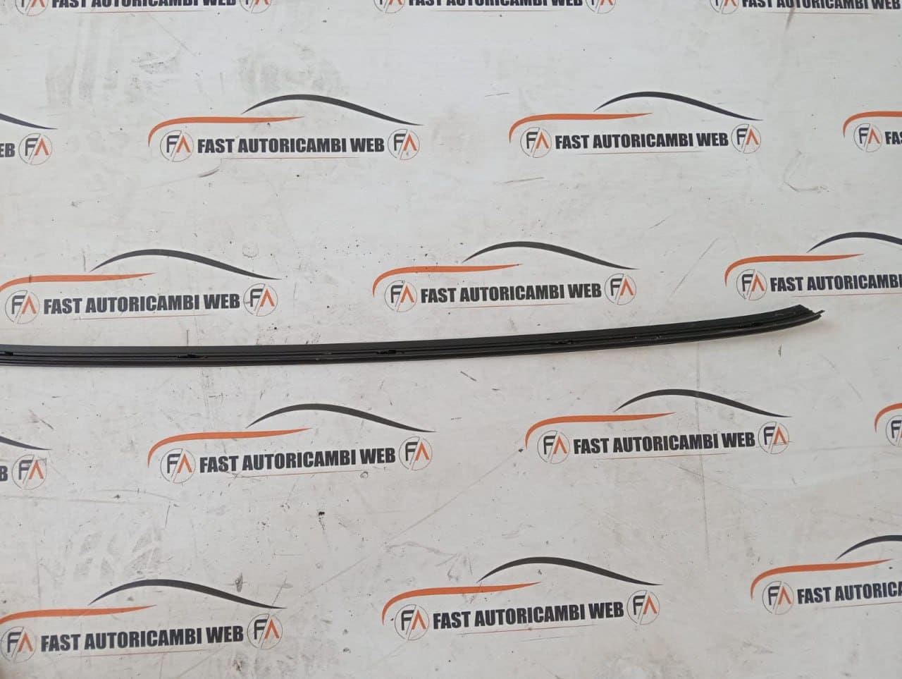 Modanatura porta anteriore destra dx Range Rover Evoque L538 3 3