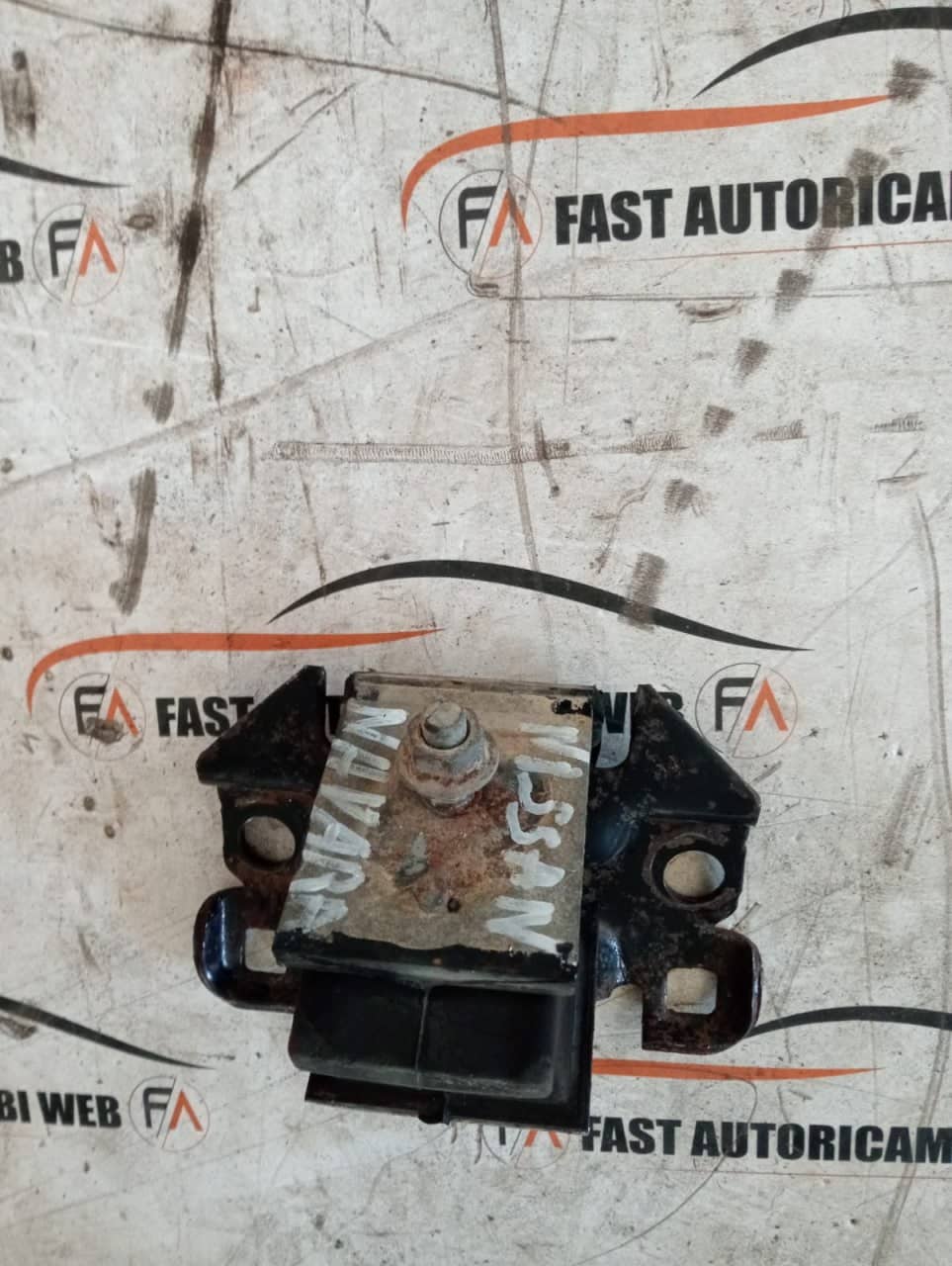 Supporto motore Nissan Navara D40 11220EB300 3 3