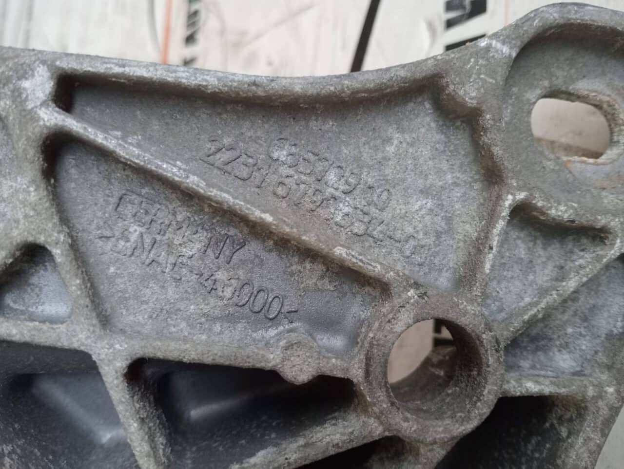 Supporto cambio BMW X1 E84 22316797534 3 3