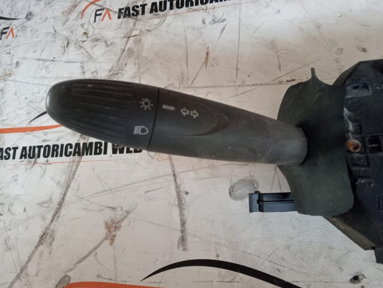 Devioluci Fiat Punto 10400563480 3 3