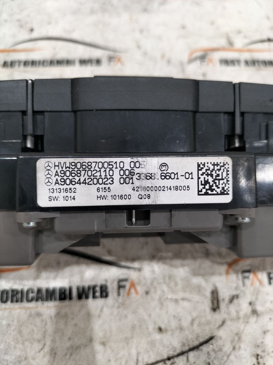 Pulsantiera quattro frecce Volkswagen Crafter anno 2020 A9068702110 4 4