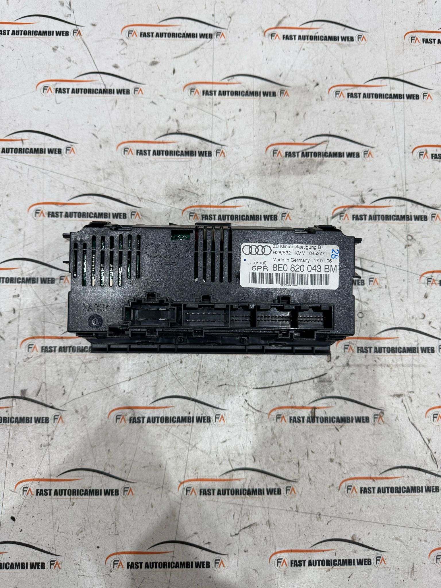 Comandi clima Audi A4 avant 8E0820043BM 2 01bfe3a7-fb67-4813-9812-bf23f884613f