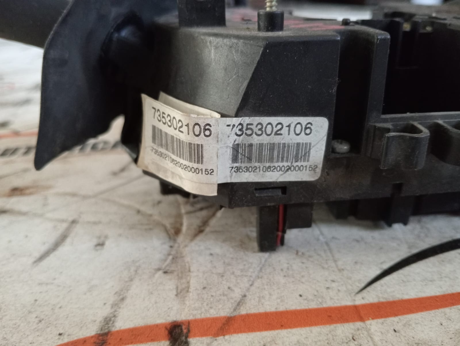 Devioluci Lancia Lybra 735302106 2 0c7c4081-66e5-45a6-84cb-bf56f26f393e