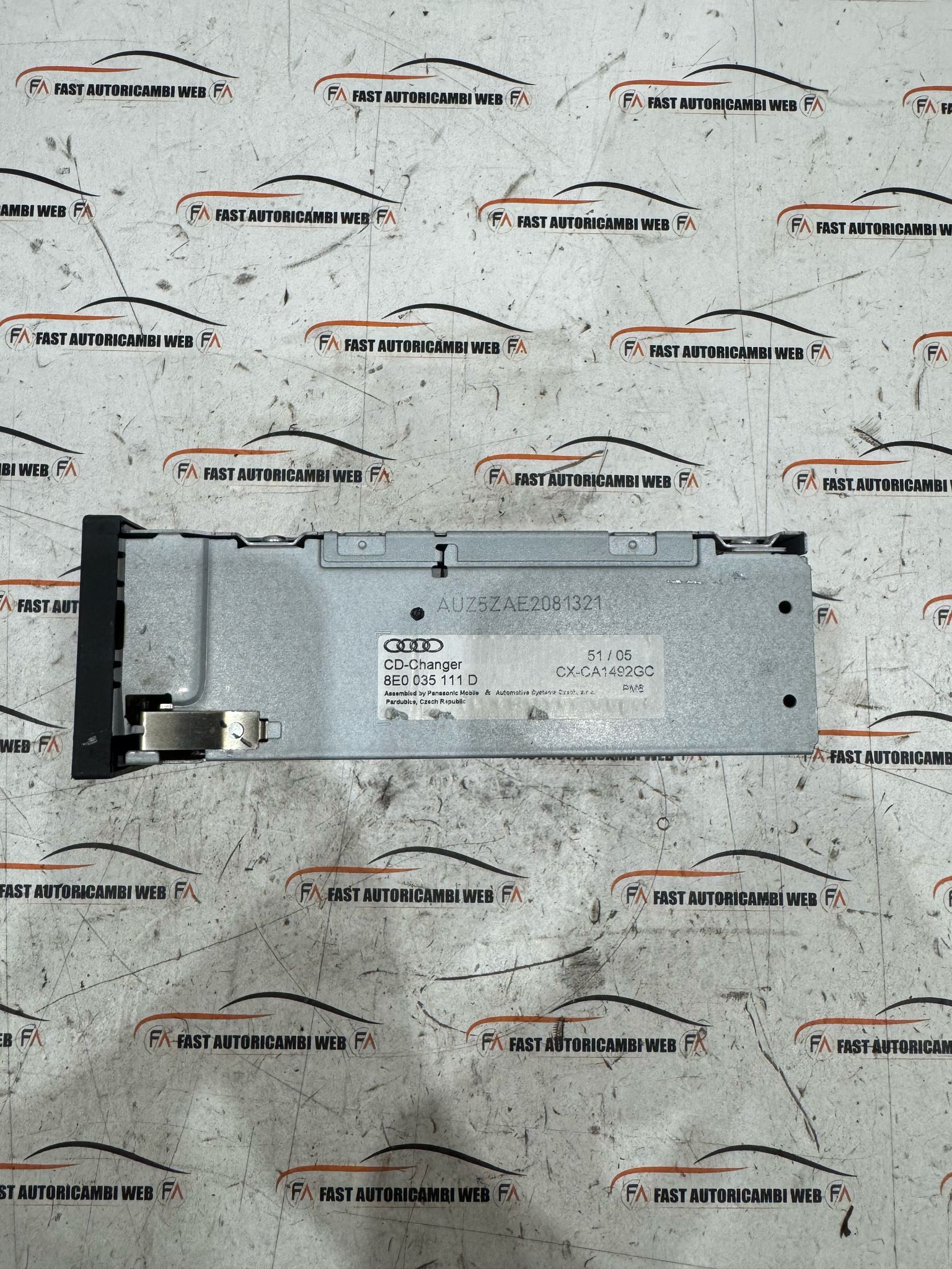 Caricatore CD Changer 6 - Lettore Audi A3 8E0035111D 2 1c289da6-6fc6-4275-a1b3-7eeaebff7214