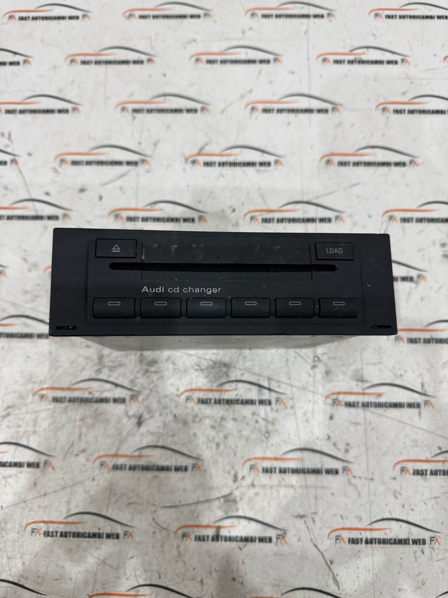 Caricatore CD Changer 6 - Lettore Audi A3 8E0035111D 1 3a6657dd-c3ec-415e-823a-ad78b6e4684e