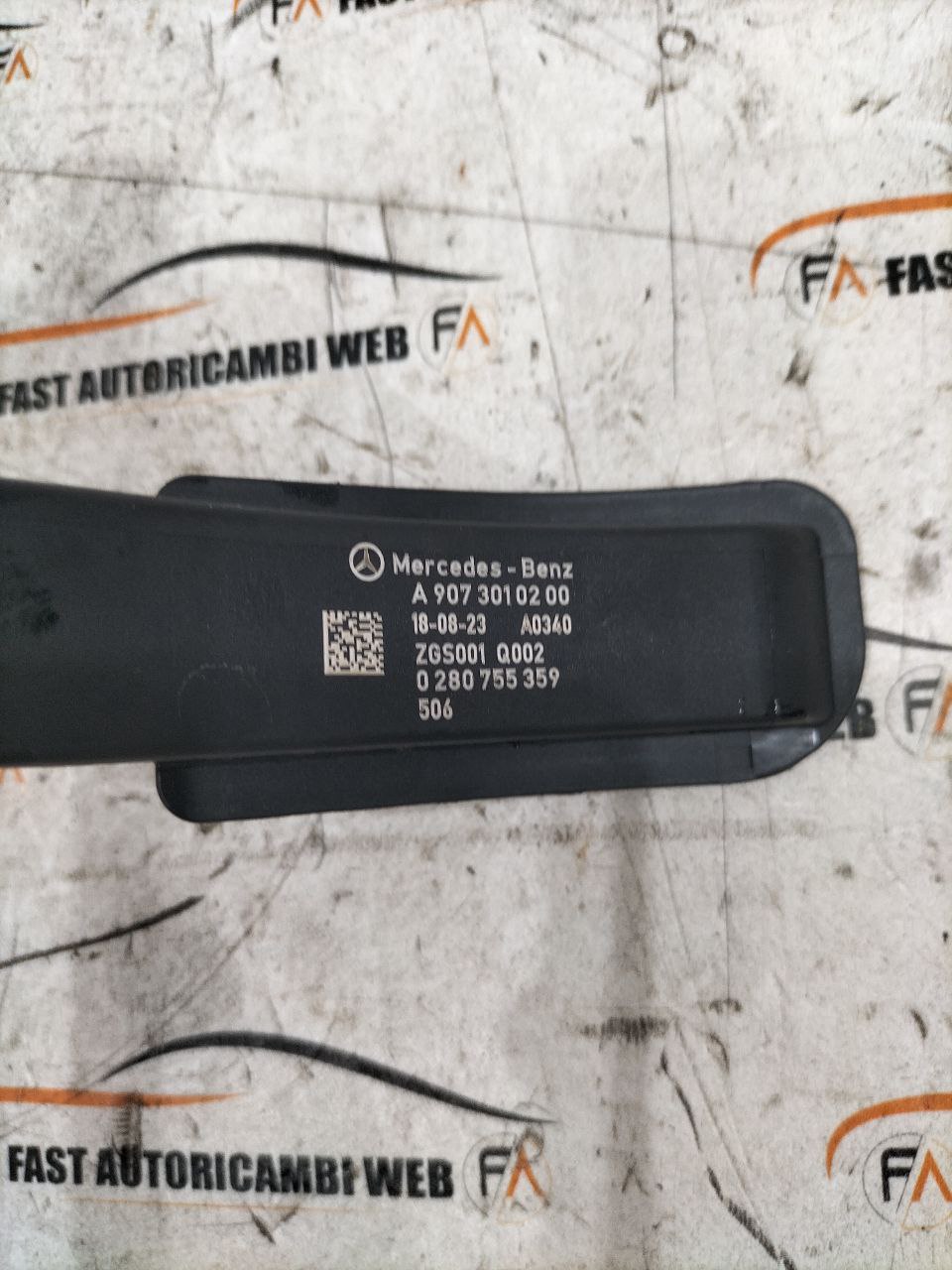 Pedale acceleratore Mercedes-Benz Sprinter W907 A9073010200 4 4