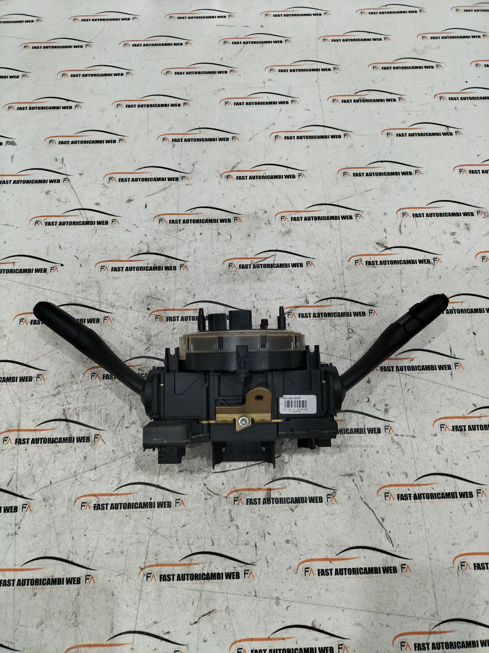 Devioluci Audi A6 C6 4F0953549BA 5 5