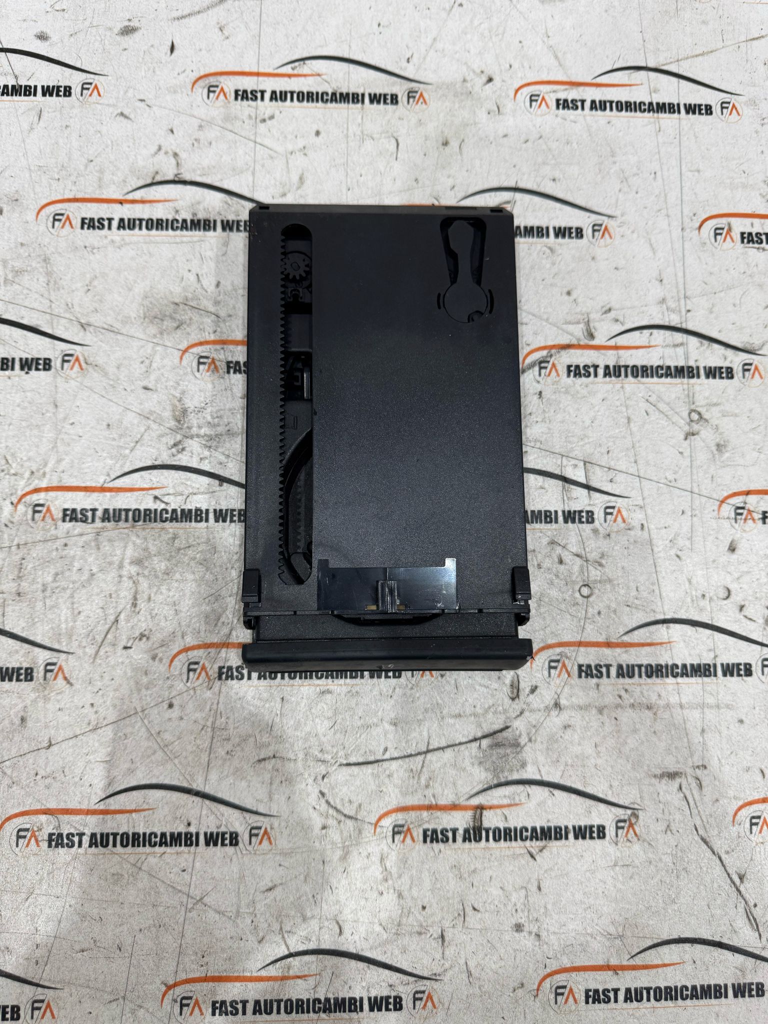 Porta vicchiere anteriore Audi A4 8h2862534 2 5f2e783e-a9cc-47f6-93ec-9edeaf66f693