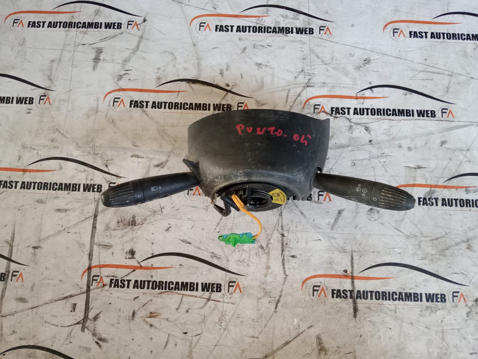 Devioluci Fiat Punto berlina 5P 2004 735381051 4 83f1733d-5414-489e-b1de-0df72477fc9b