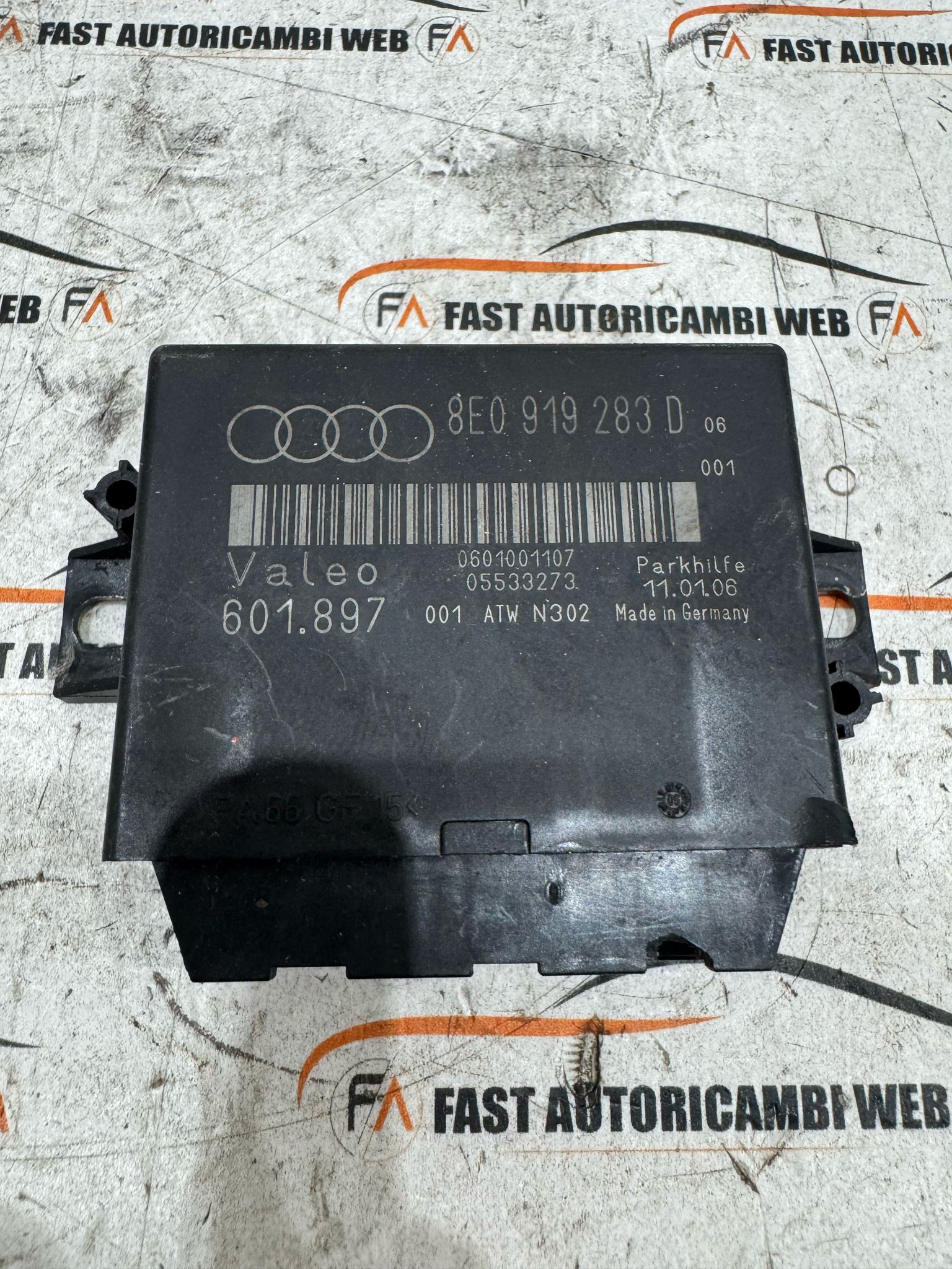 Centralina sensori parcheggio Audi A4 8E0919283D 1 b3499082-dce8-42b6-a247-844cfbbcb31c