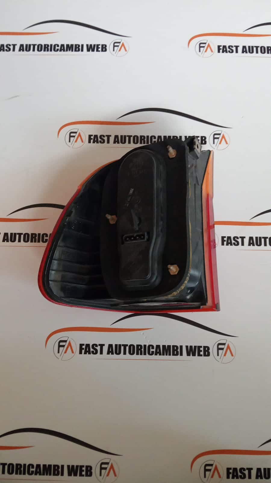 Fanale stop posteriore destro BMW Serie 5 E39 8371324 4 WhatsApp Image 2025-07-24 at 08.51.41