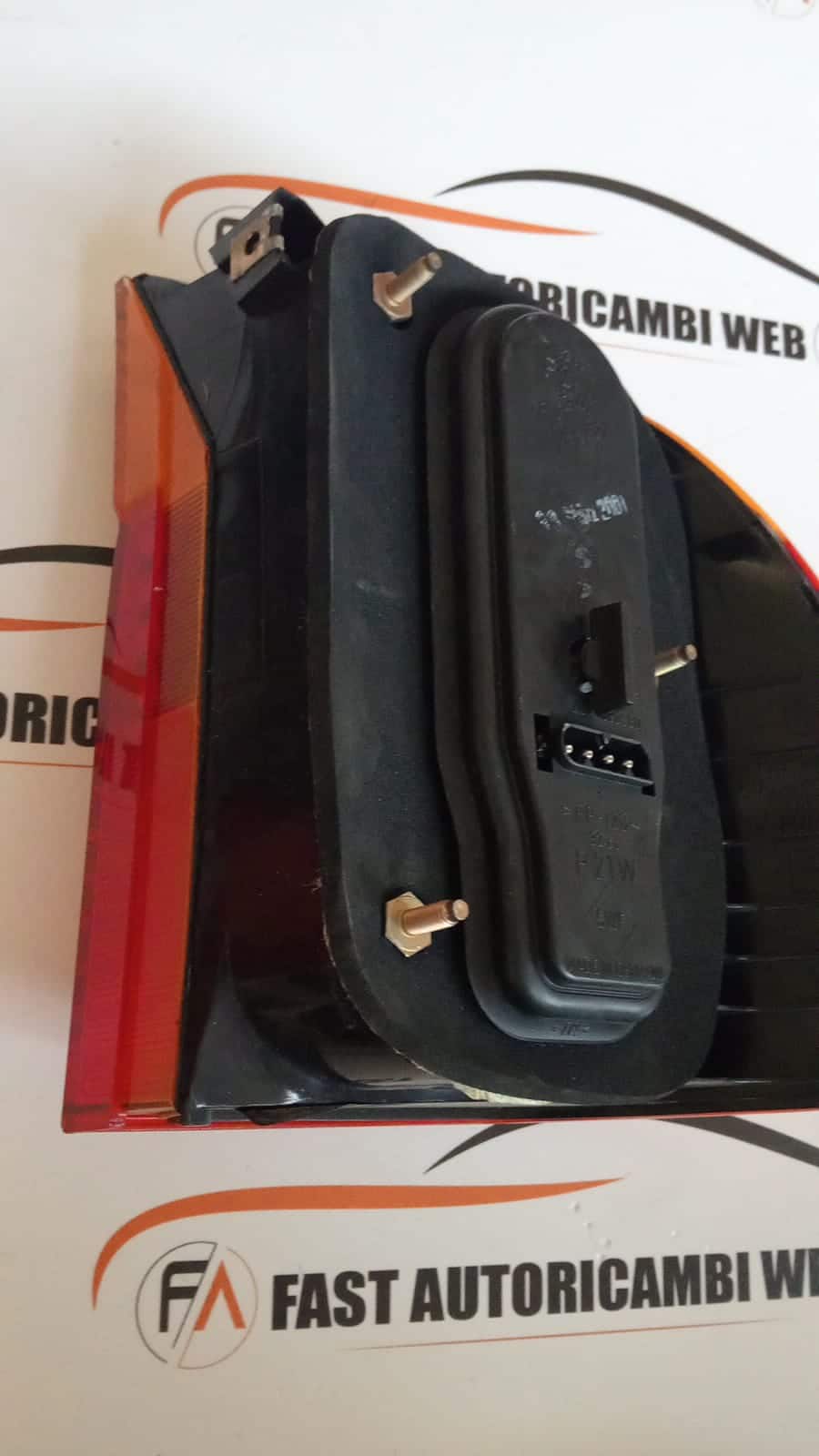 Fanale stop posteriore sinistro BMW Serie 5 E39 8371324 7 WhatsApp Image 2025-07-24 at 08.58.27