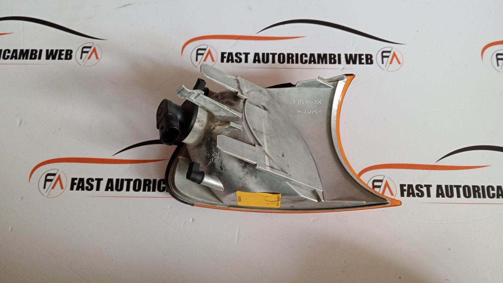 Freccia sinistra BMW Serie 3 E46 1315106154 4 WhatsApp Image 2025-07-24 at 17.37.03