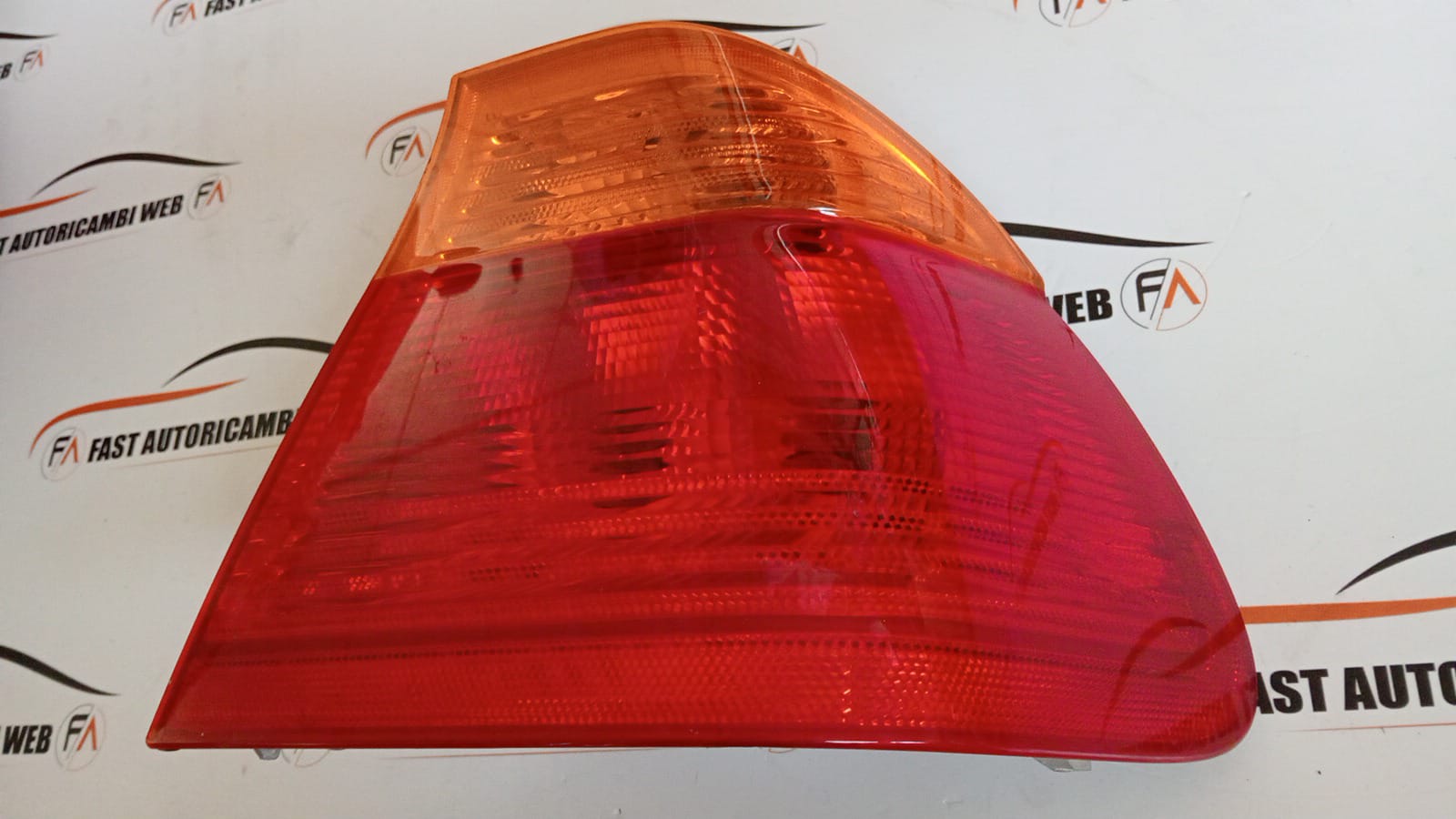 Fanale stop posteriore destro BMW Serie 3 E46 230022R 6 WhatsApp Image 2025-07-25 at 10.59.28