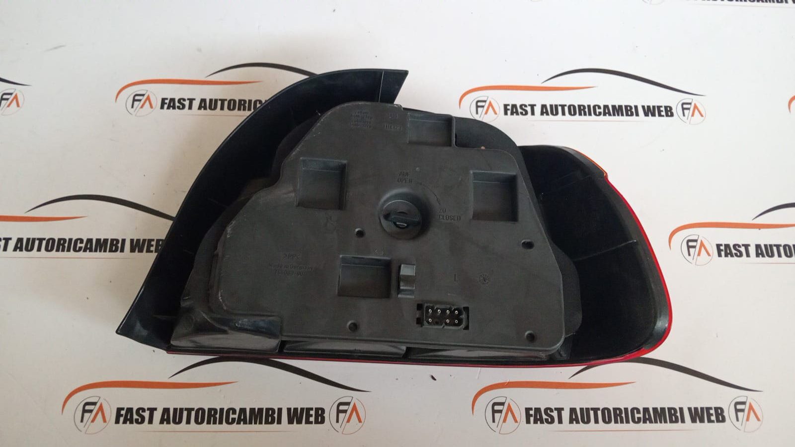 Fanale stop posteriore sinistro BMW serie 5 E39 146033-00 6 WhatsApp Image 2025-07-25 at 15.31.29
