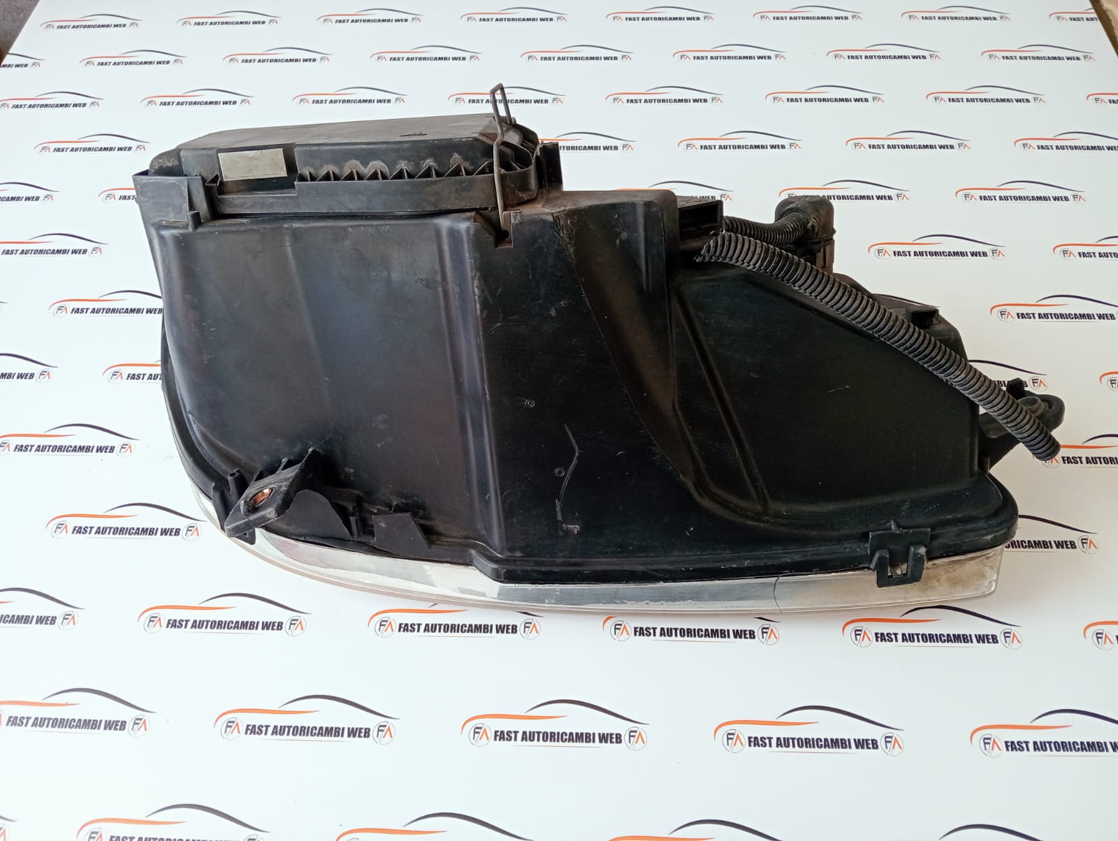 Fanale anteriore sinistro Fiat Multipla 2° serie 42230748 5 WhatsApp Image 2025-08-26 at 15.02.35