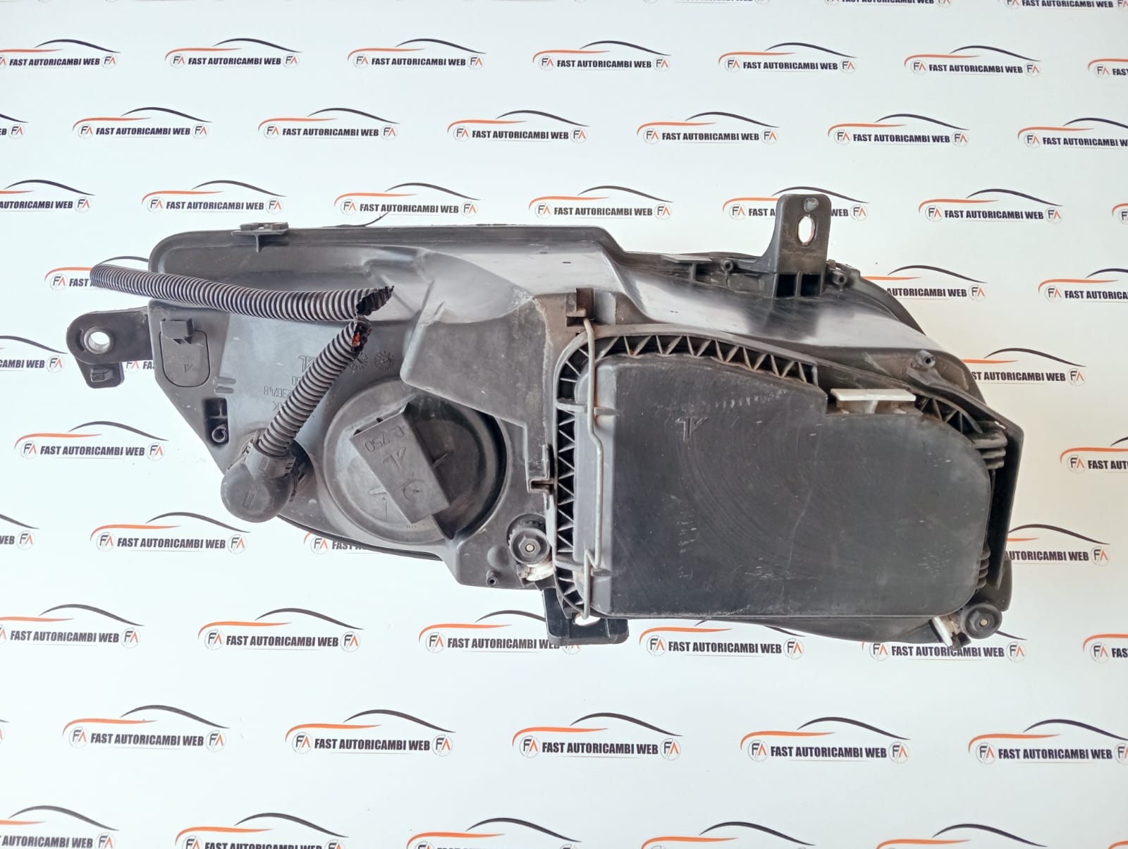 Fanale anteriore sinistro Fiat Multipla 2° serie 42230748 8 WhatsApp Image 2025-08-26 at 15.02.37