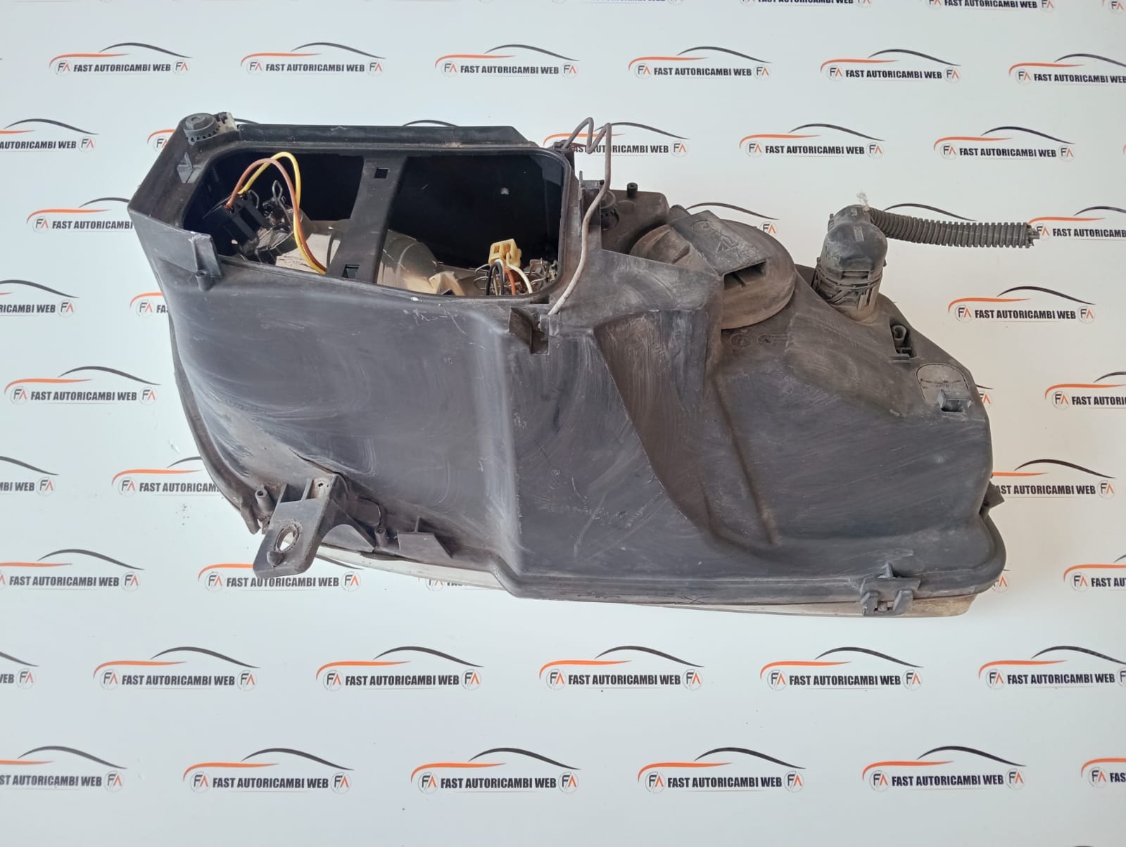 Fanale anteriore sinistro Fiat Multipla 42230748 9 WhatsApp Image 2025-08-26 at 15.11.41 (1)