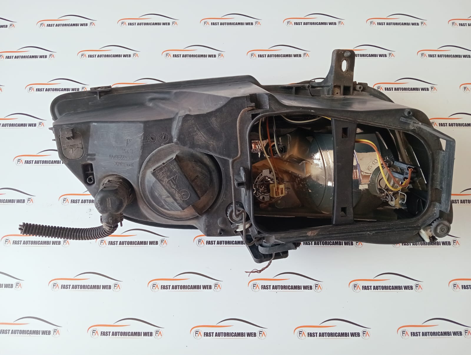 Fanale anteriore sinistro Fiat Multipla 42230748 11 WhatsApp Image 2025-08-26 at 15.11.42 (1)